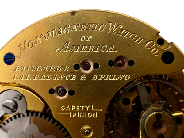 Non-Magnetic Watch Co. of America Taschenuhrwerk - Für Restauration/Ersatzteillager